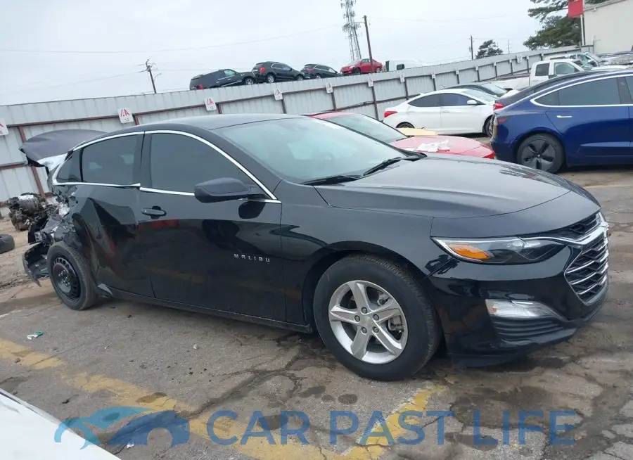 1G1ZB5ST4PF113696# 13