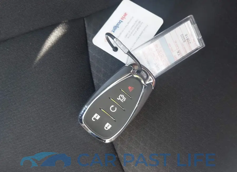1G1ZD5ST8RF163045# 11