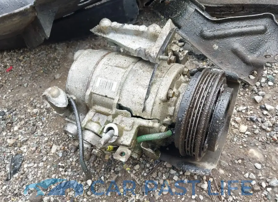 1FADP3M2XJL310463# 11