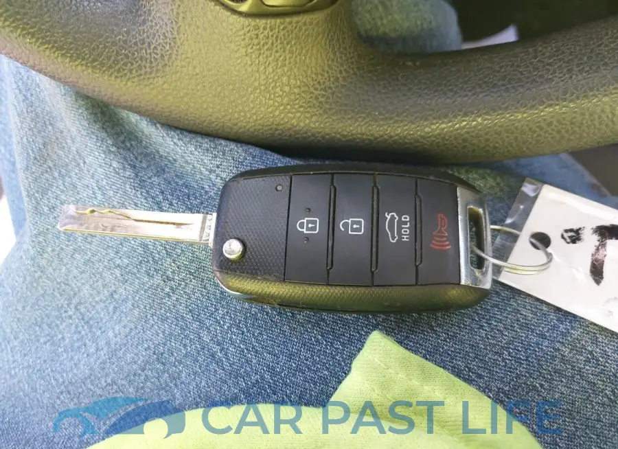 KNADM4A36G6680271# 11