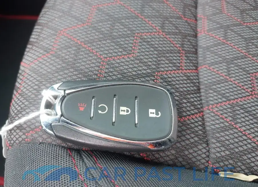 1G1JD6SB1L4107784# 11