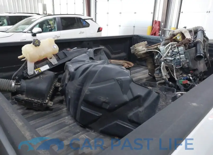 3C6JR7DM6FG560259# 8