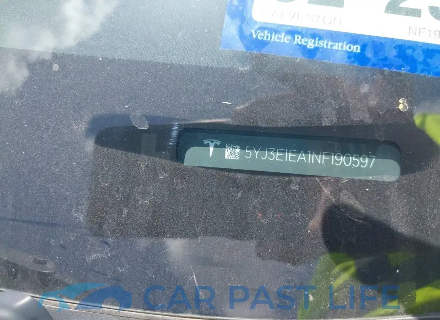 5YJ3E1EA1NF190597# 9