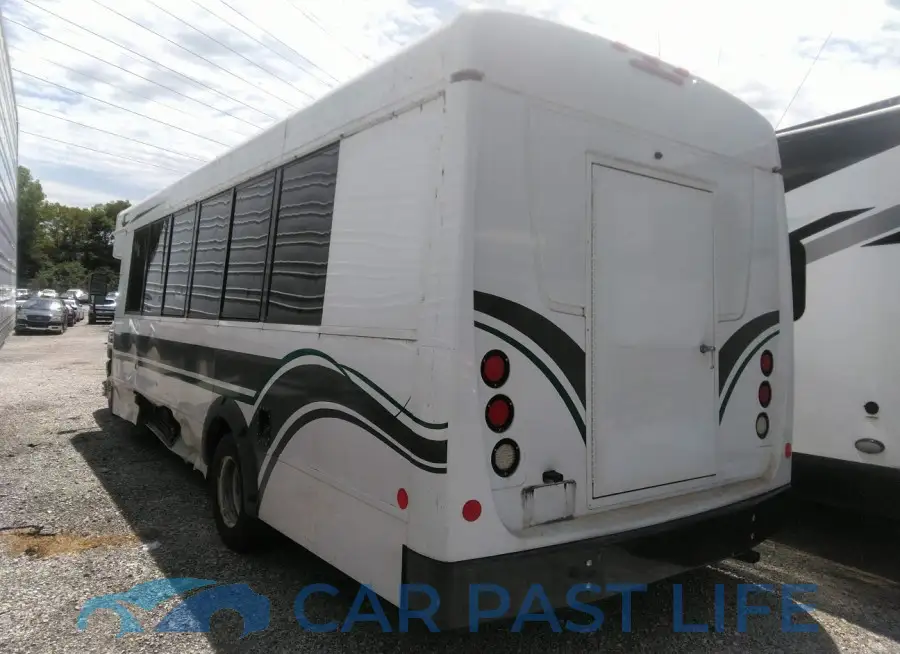 1FDFE4FS8HDC27593# 3