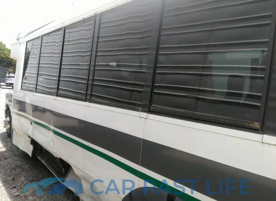 1FDFE4FS8HDC27593# 18