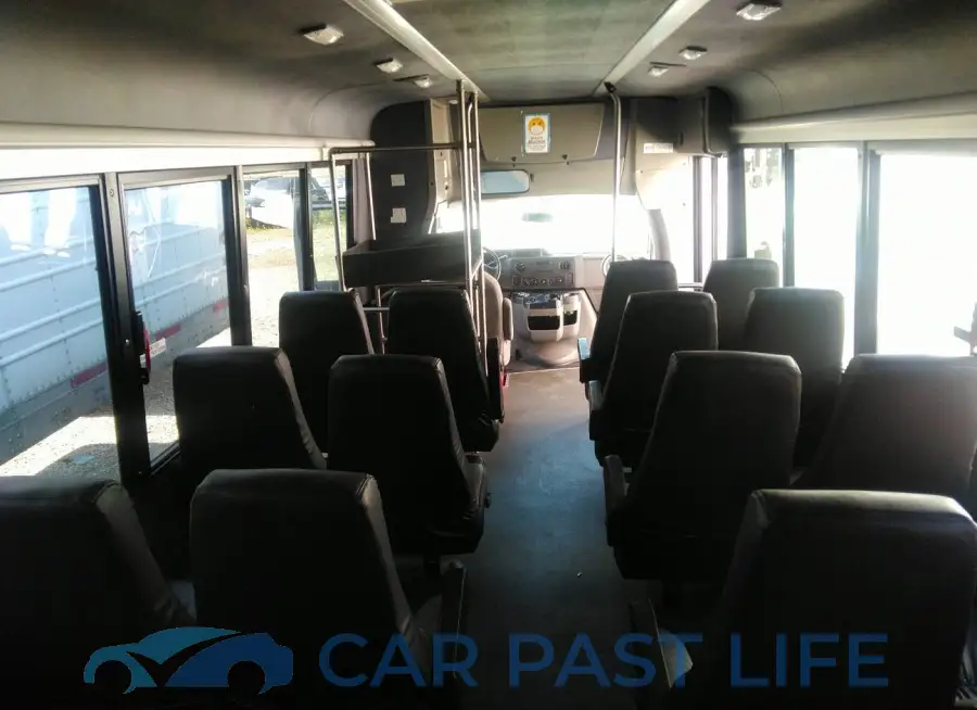 1FDFE4FS8HDC27593# 20