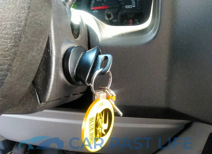 1FDFE4FS8HDC27593# 10