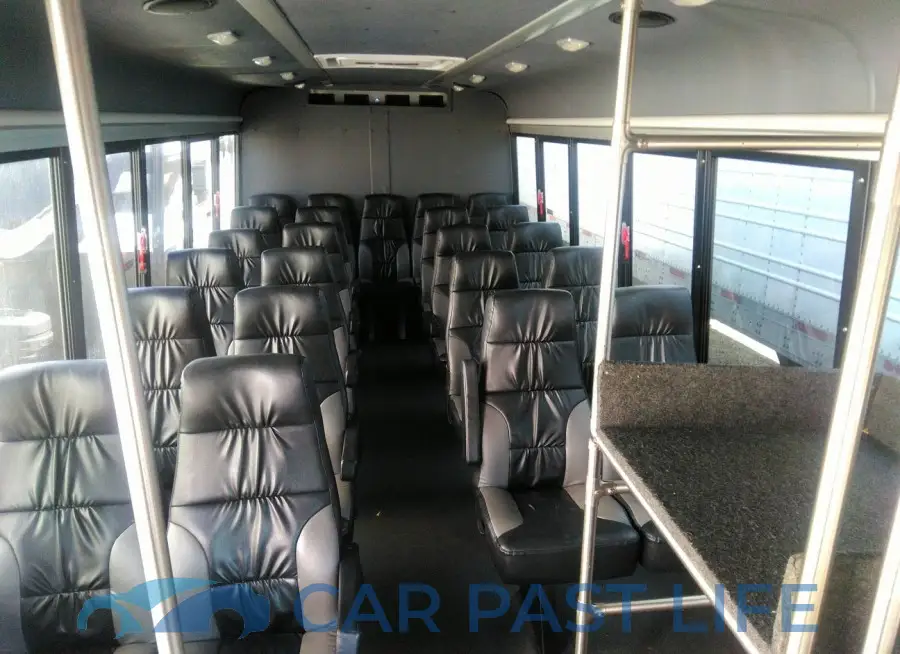 1FDFE4FS8HDC27593# 7