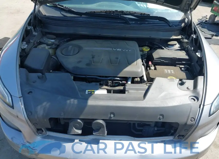 1C4PJLCS1HW507606# 10