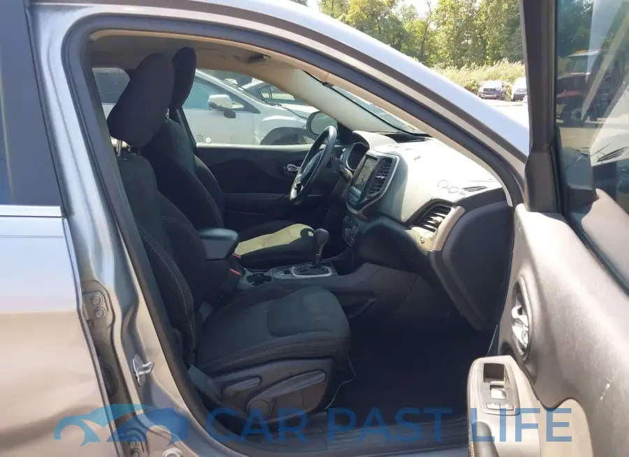 1C4PJLCS1HW507606# 5