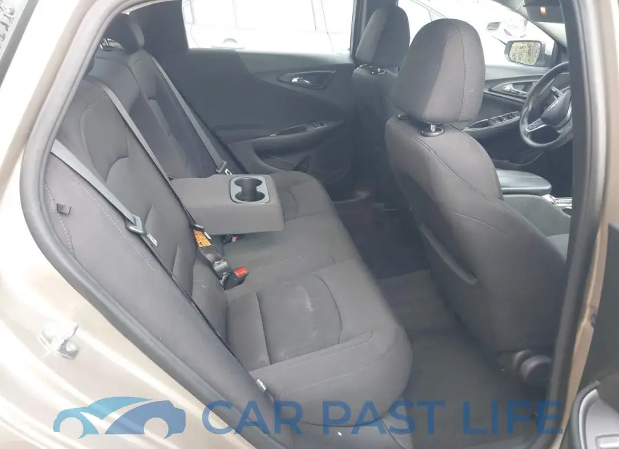 1G1ZD5ST3NF159009# 8