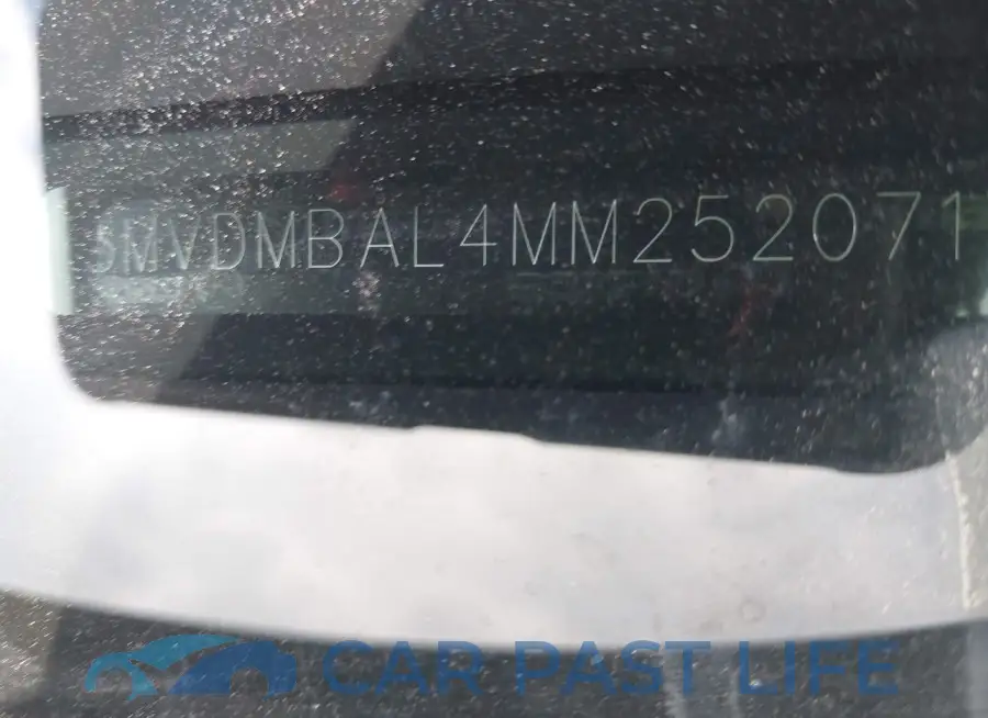 3MVDMBAL4MM252071# 9