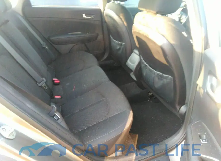 5XXGT4L38GG016961# 8
