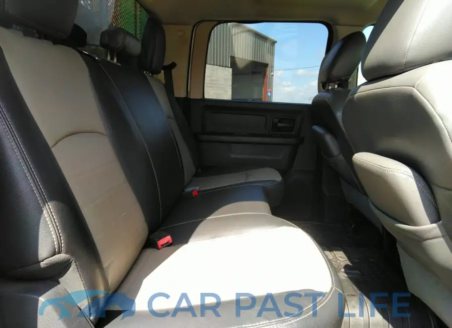3C7WRSCL6EG113345# 6