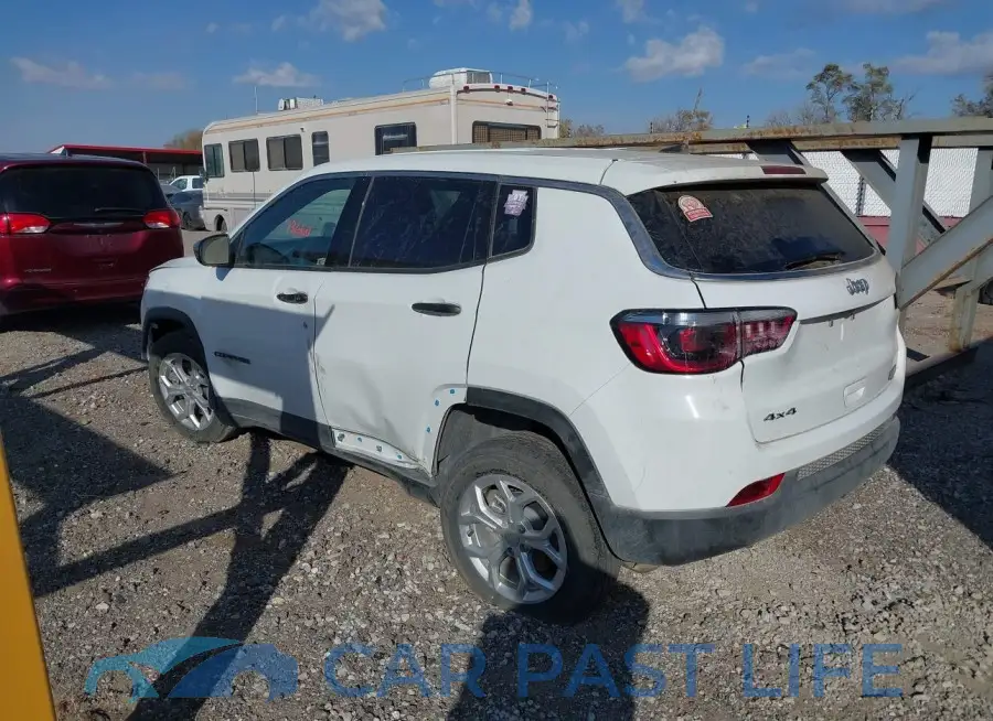 3C4NJDAN8RT108872# 3