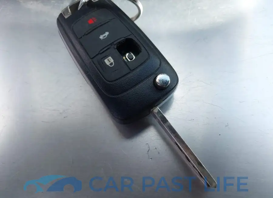 1G1PA5SH0E7275256# 11