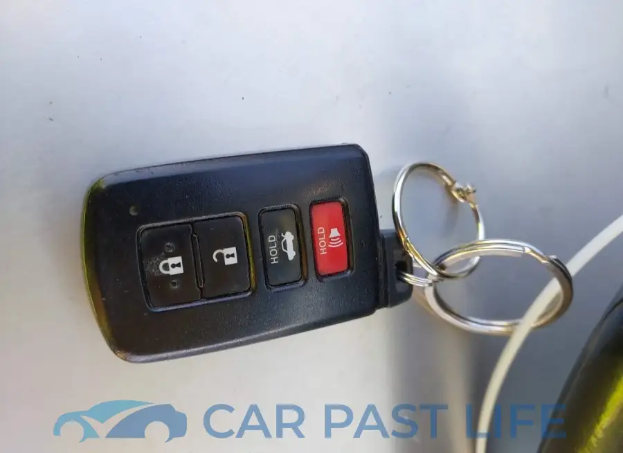 4T1BK1EB8EU107179# 11