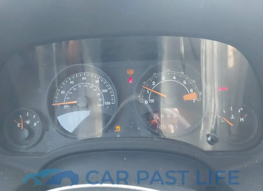 1C4NJCBA6ED818164# 7