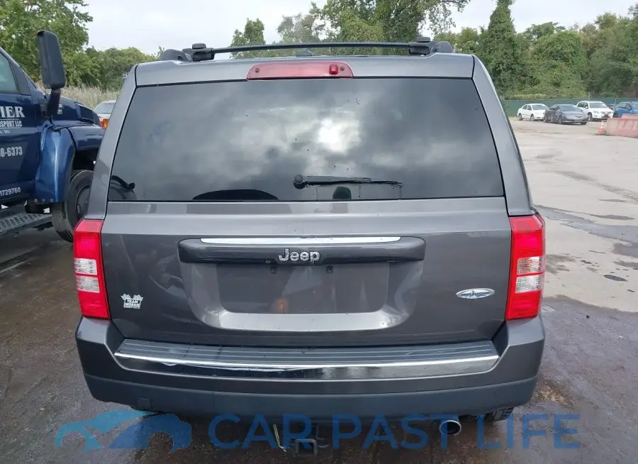 1C4NJPFA6HD207962# 16