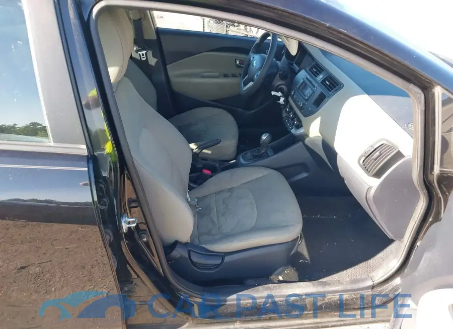 KNADM4A31F6520880# 5
