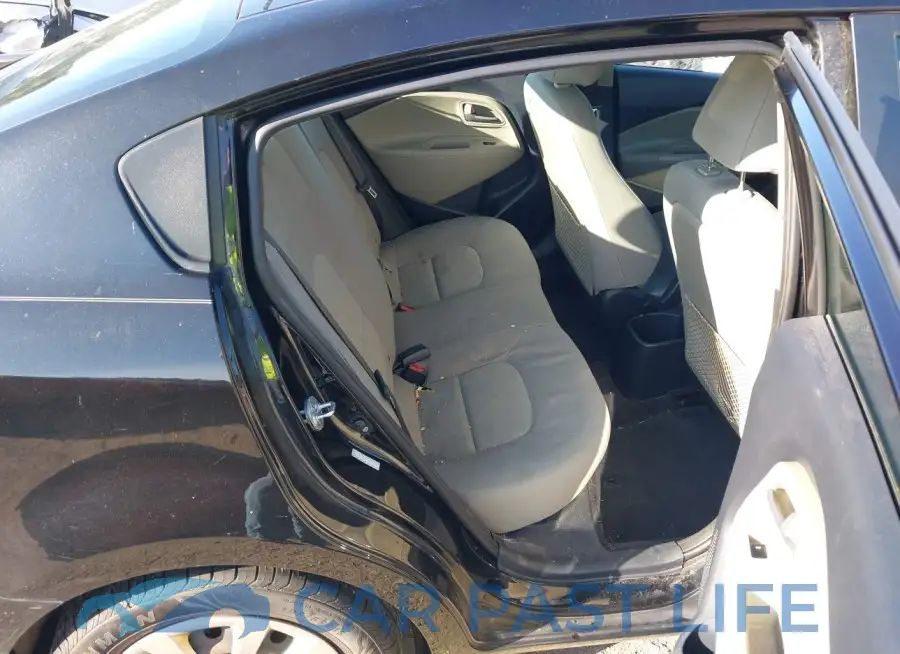 KNADM4A31F6520880# 8