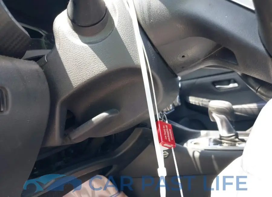 3N1AB8CV0LY212057# 11