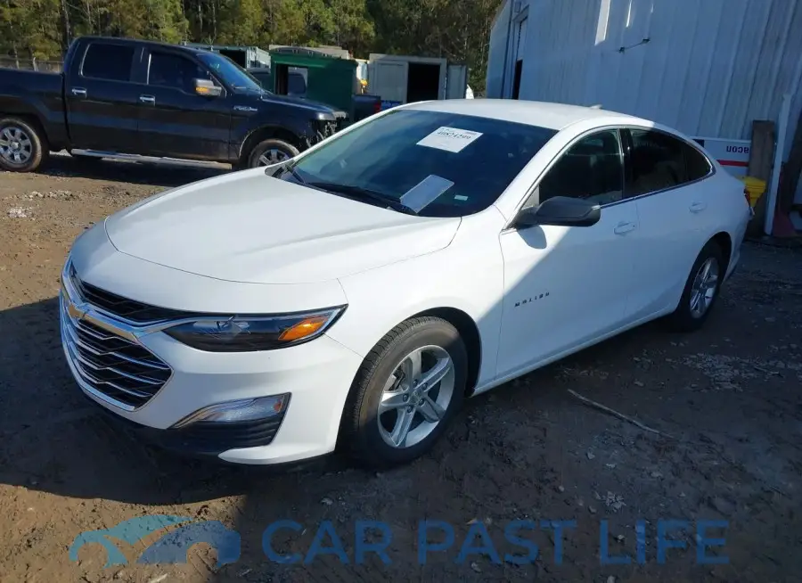 1G1ZB5ST4NF215920# 2