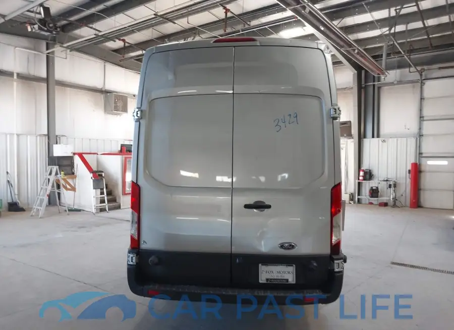 1FTYR3XM5GKA43461# 17