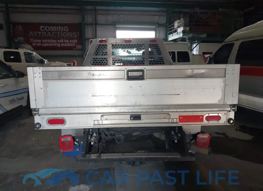 1FDBF2A6XJEC47998# 16