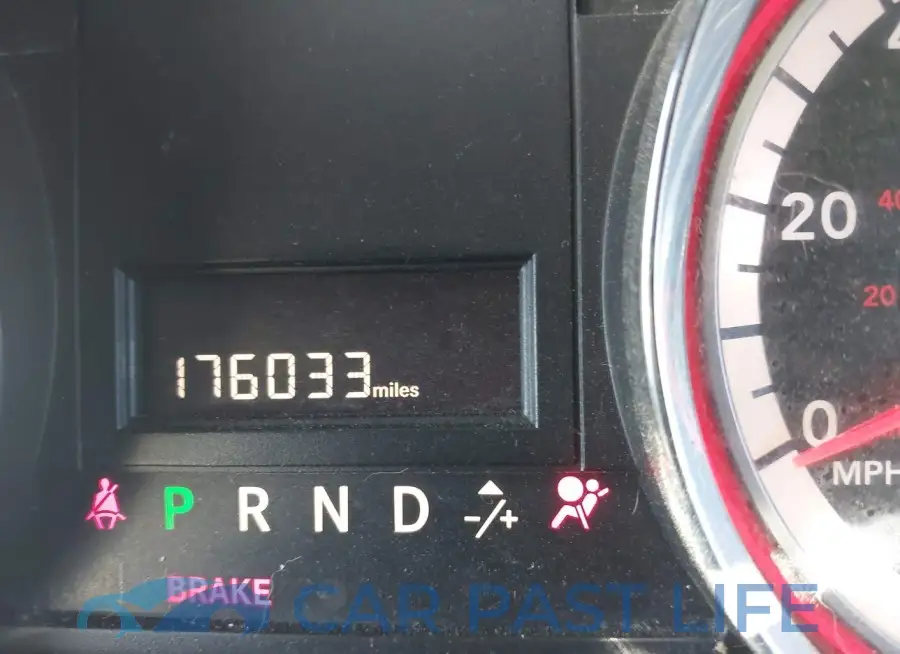2C4RDGBG7JR146028# 7