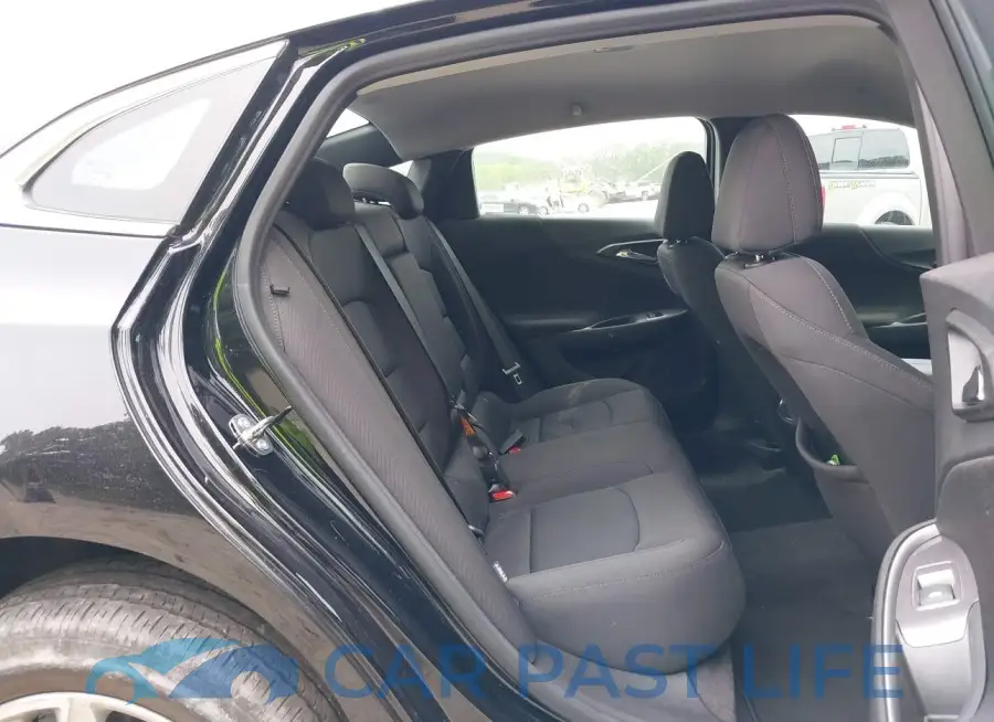 1G1ZD5ST2RF119834# 8