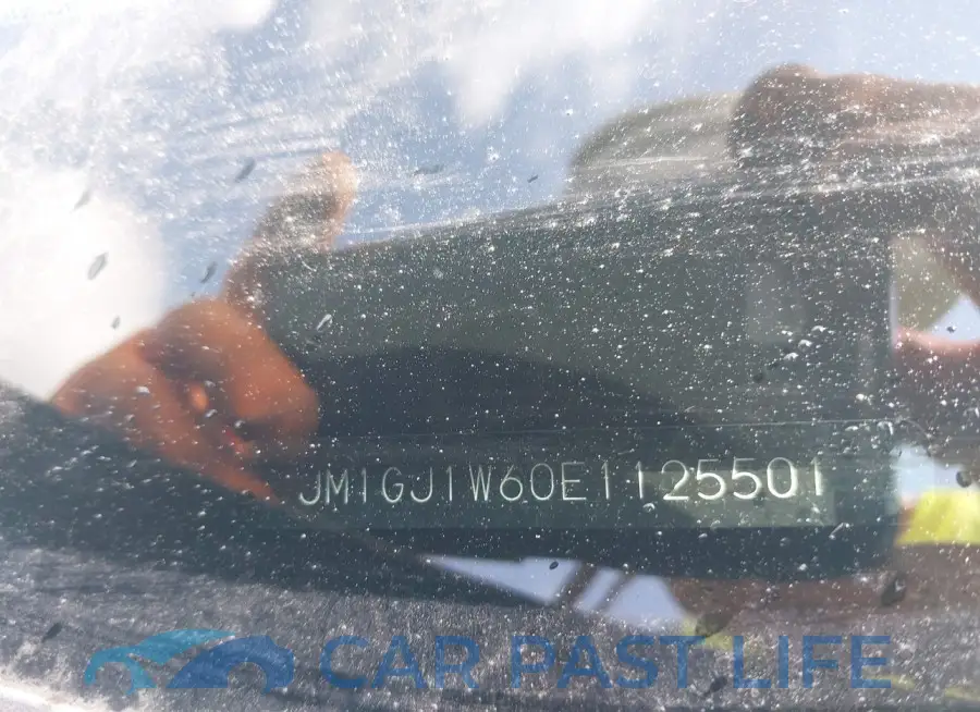 JM1GJ1W60E1125501# 9