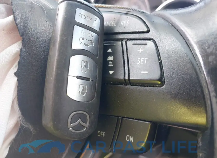JM1GJ1W60E1125501# 11