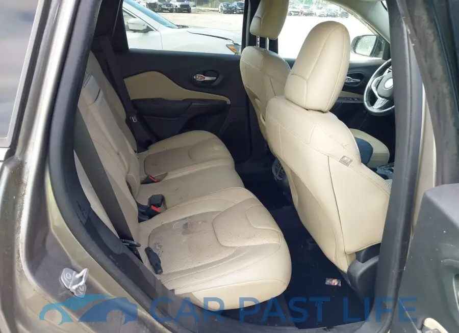 1C4PJMDSXGW228805# 8