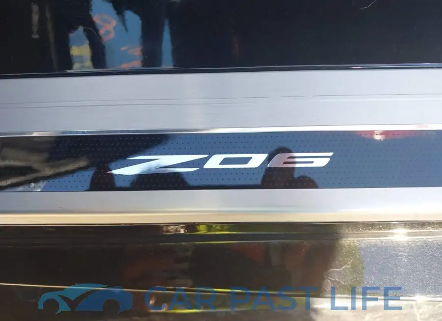 1G1YE2D37R5604139# 22