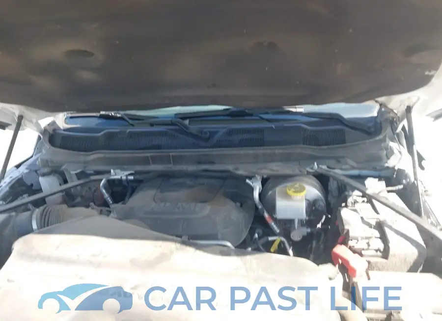3C6UR5CJ3KG512575# 10