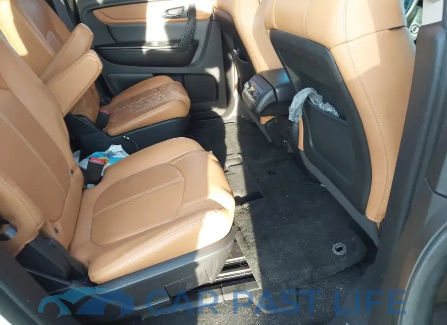 1GNKRHKD3EJ215071# 8
