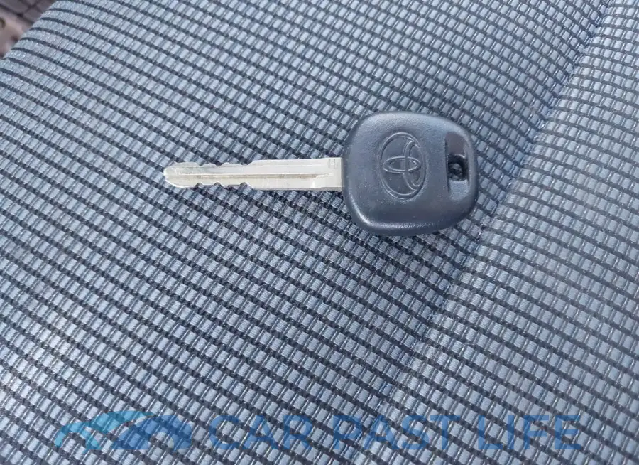 2T1BURHE5GC524911# 11