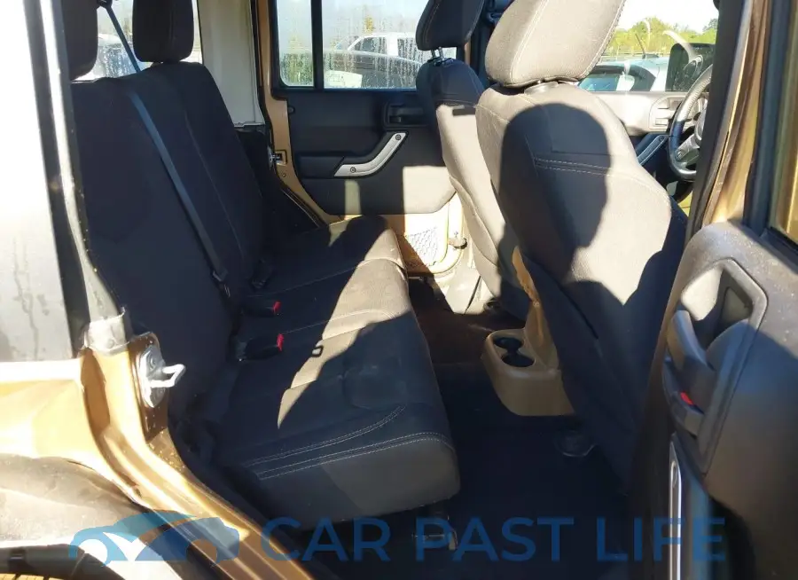 1C4BJWEG5FL614399# 8