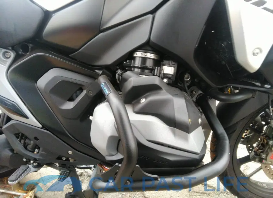 WB10M2305R6J10786# 8