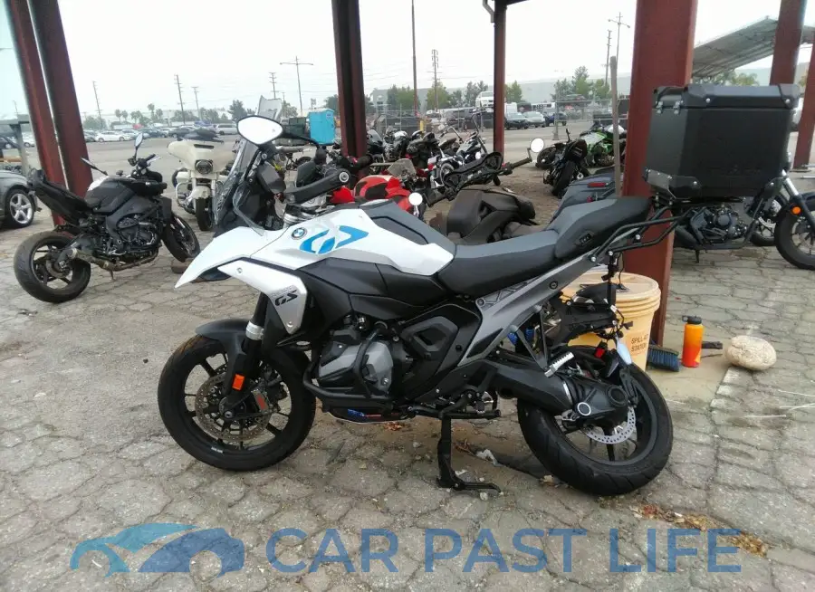 WB10M2305R6J10786# 13