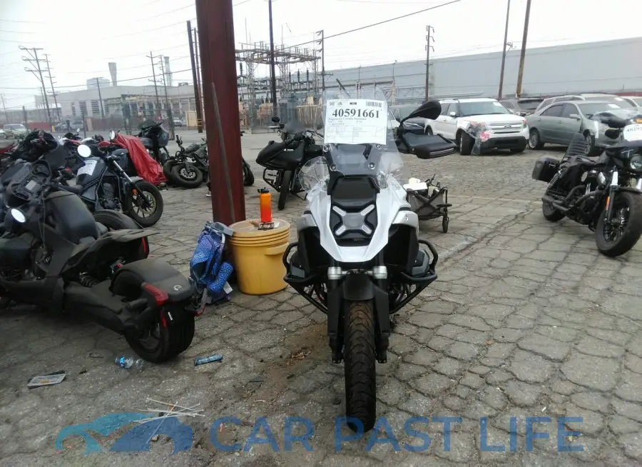 WB10M2305R6J10786# 5