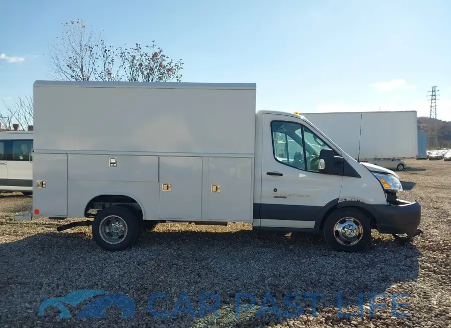 1FDBF6PV0JKB44063# 14