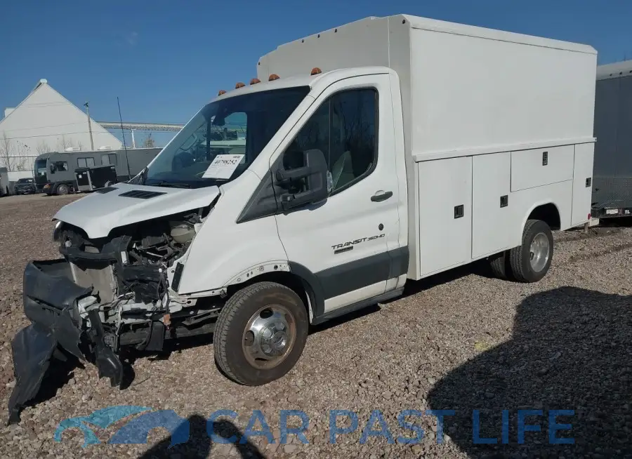 1FDBF6PV0JKB44063# 2