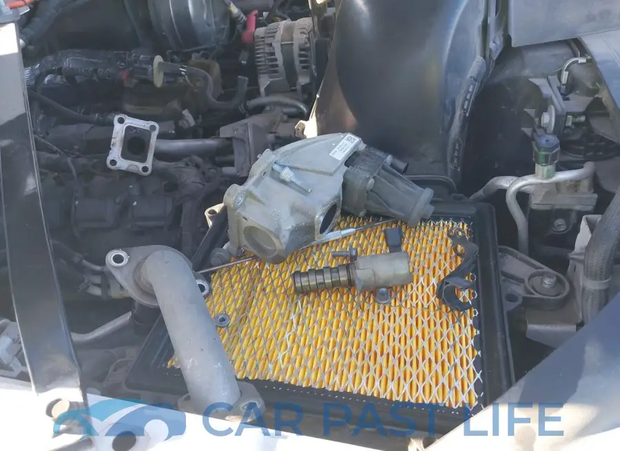 3C6UR4HJ1KG610555# 18