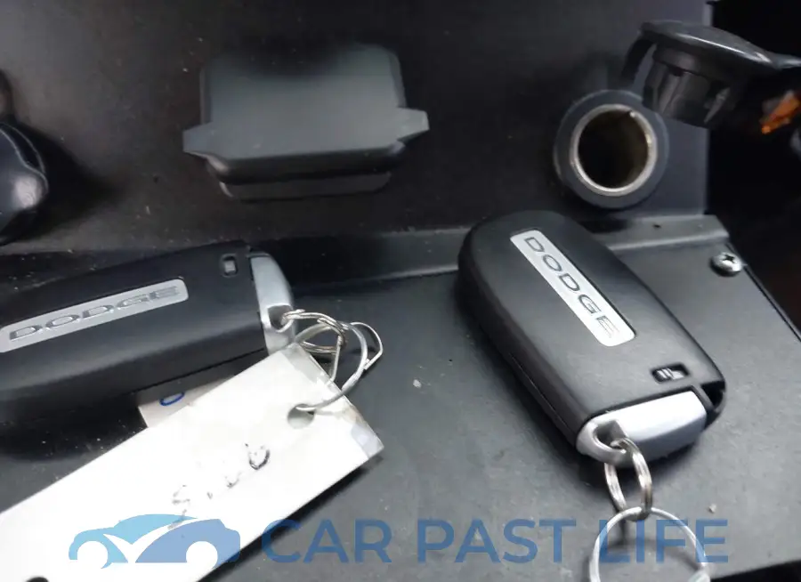 2C3CDXAT7GH347385# 11