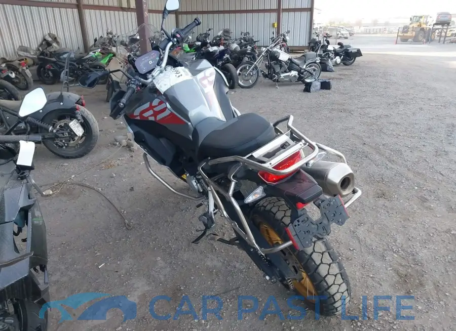 WB10K0304KZ800219# 3