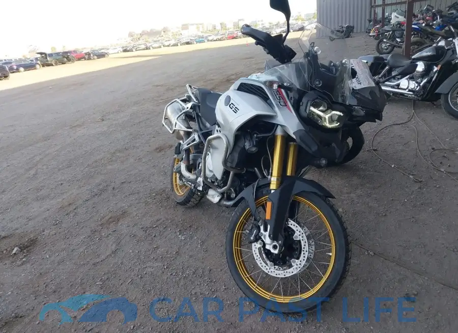 WB10K0304KZ800219# 1