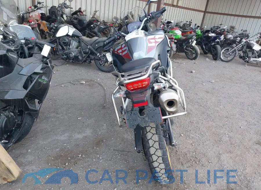 WB10K0304KZ800219# 6