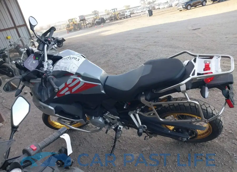 WB10K0304KZ800219# 13